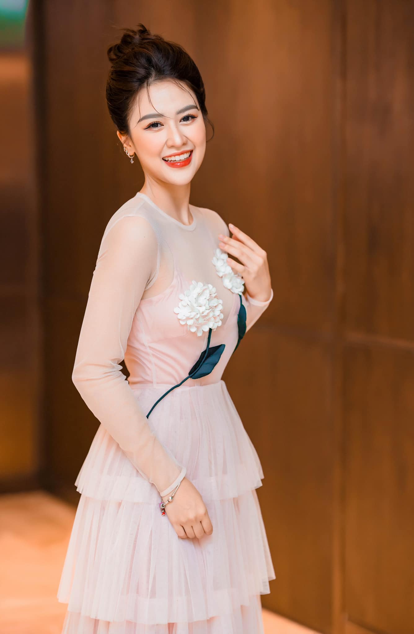 Người đẹp Miss Earth Vietnam Quyên Qui (Phần 3)