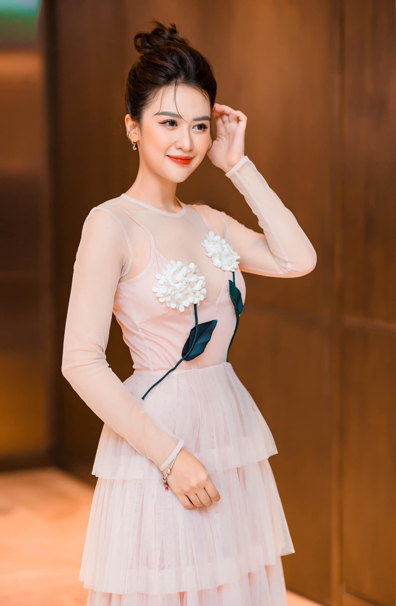 Người đẹp Miss Earth Vietnam Quyên Qui (Phần 3)