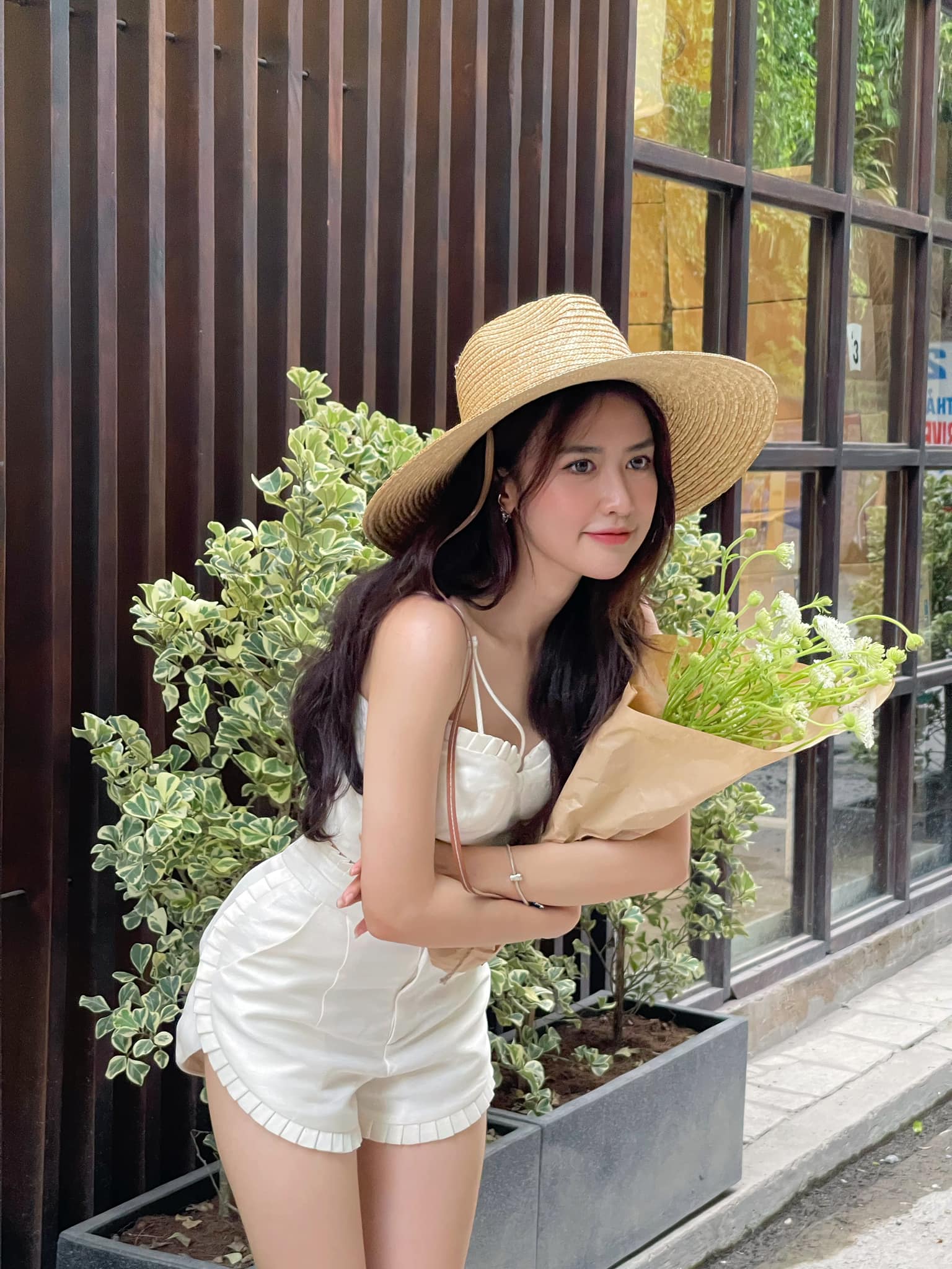 Người đẹp Miss Earth Vietnam Quyên Qui (Phần 3)