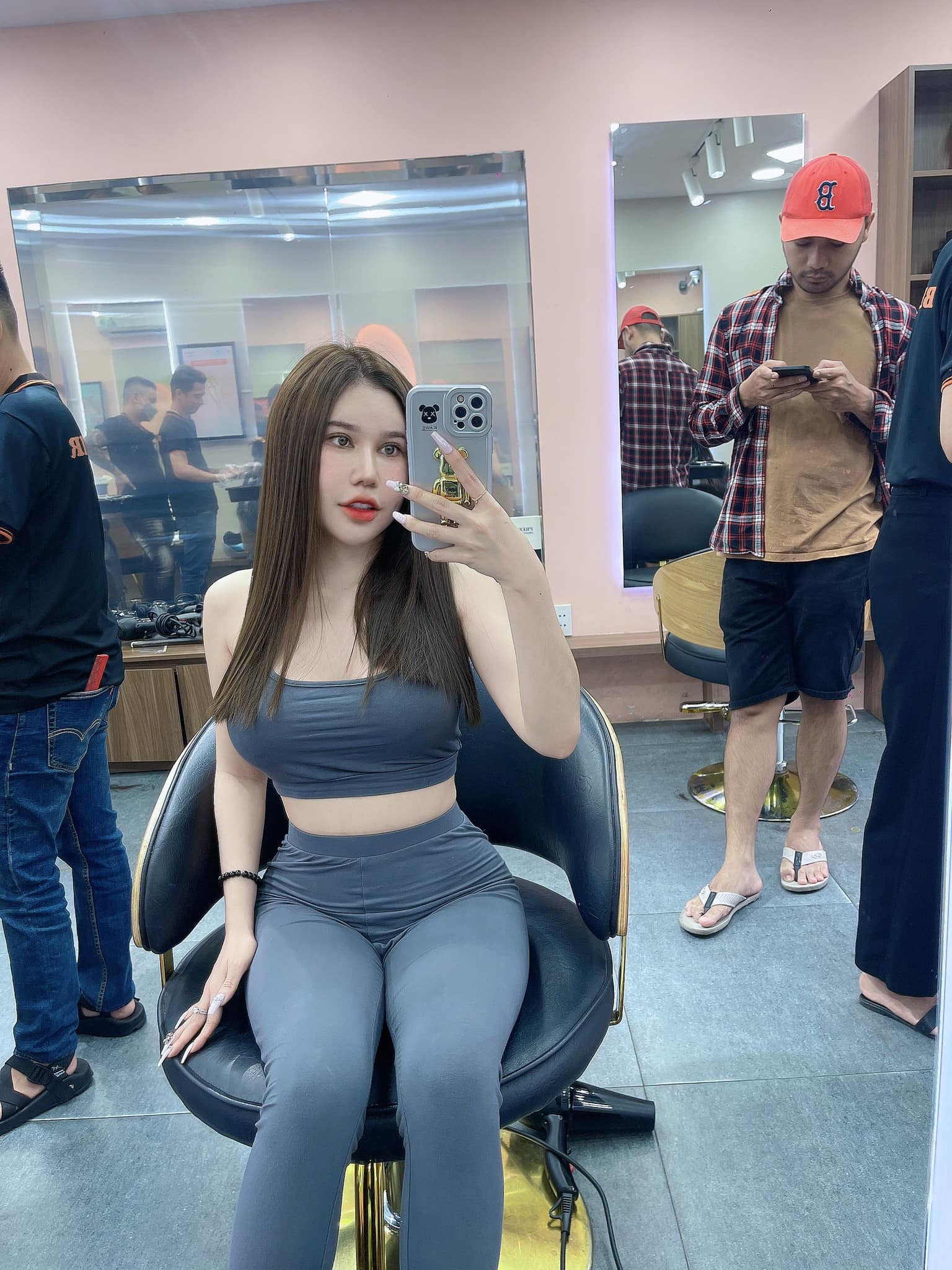 Quỳnh Lona