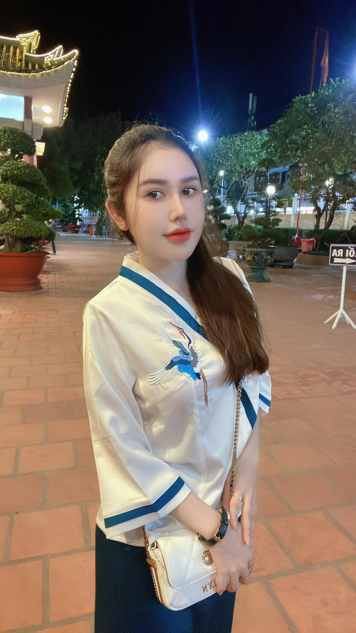 Quỳnh Lona