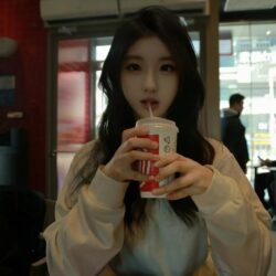 Bạch Khả Lạc – Ảnh chỉ nói là đi ăn sau đó đi chụp vài shot