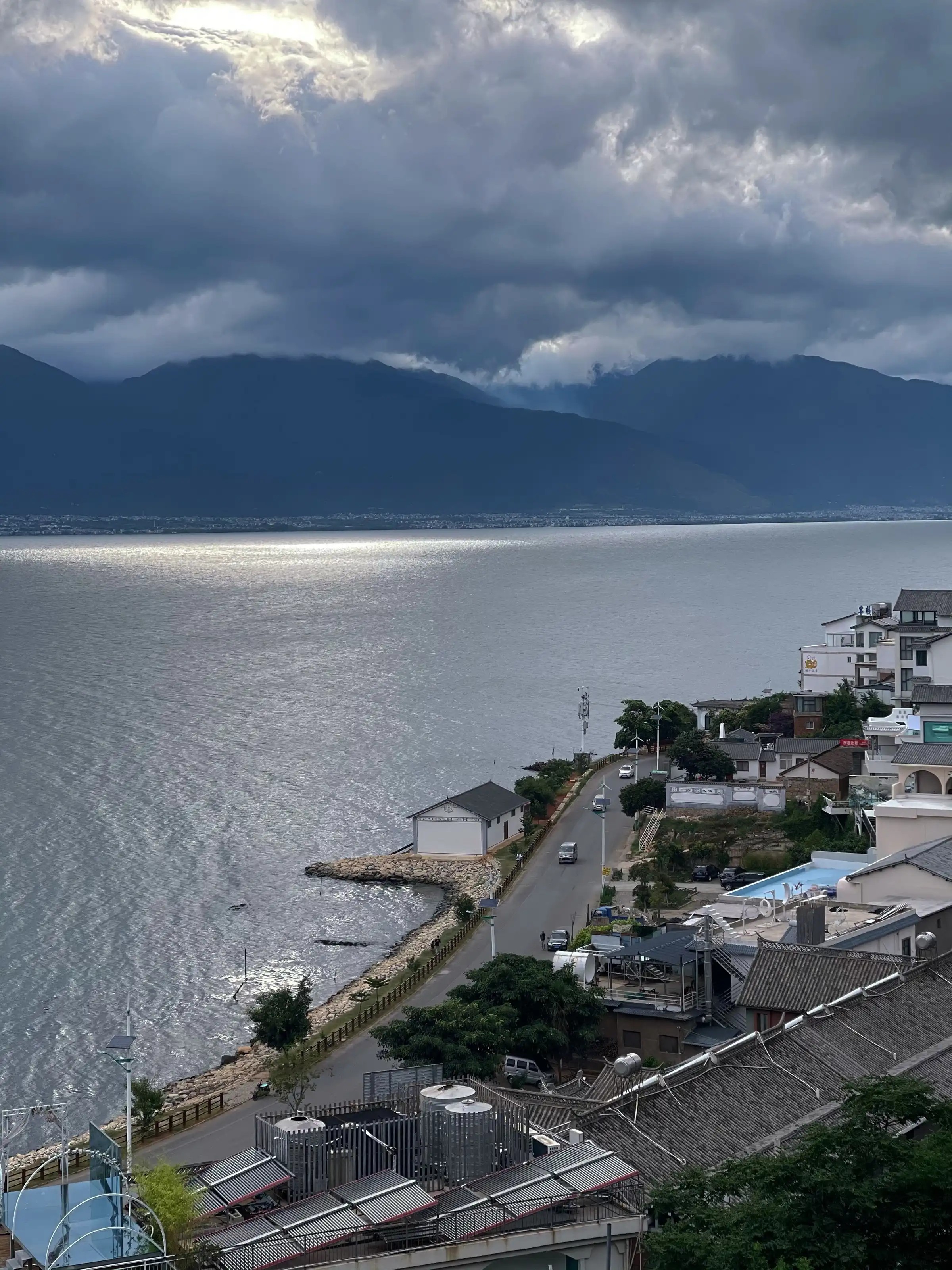 Diệp Ngân Bích