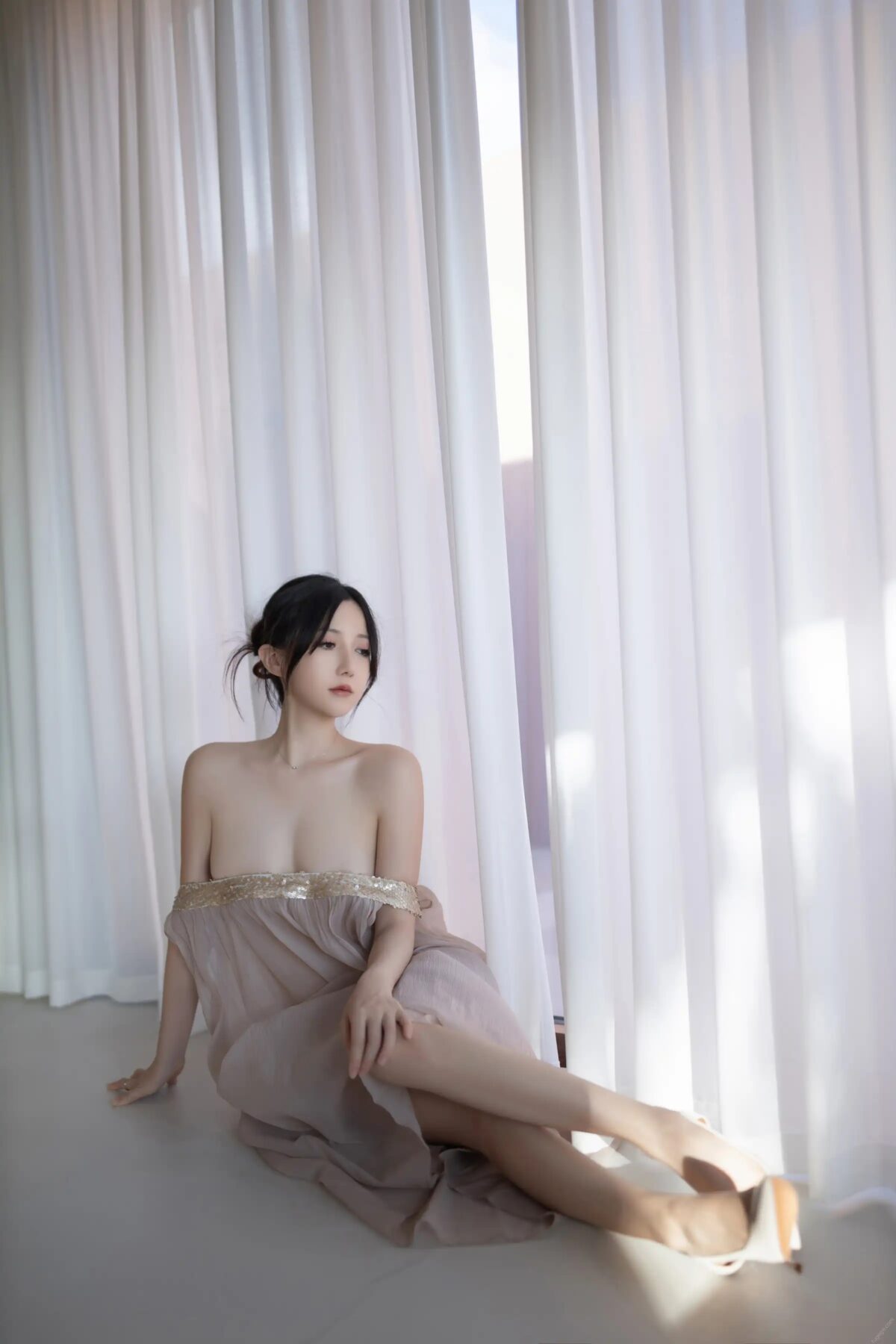 Hồng Tuyết Sương