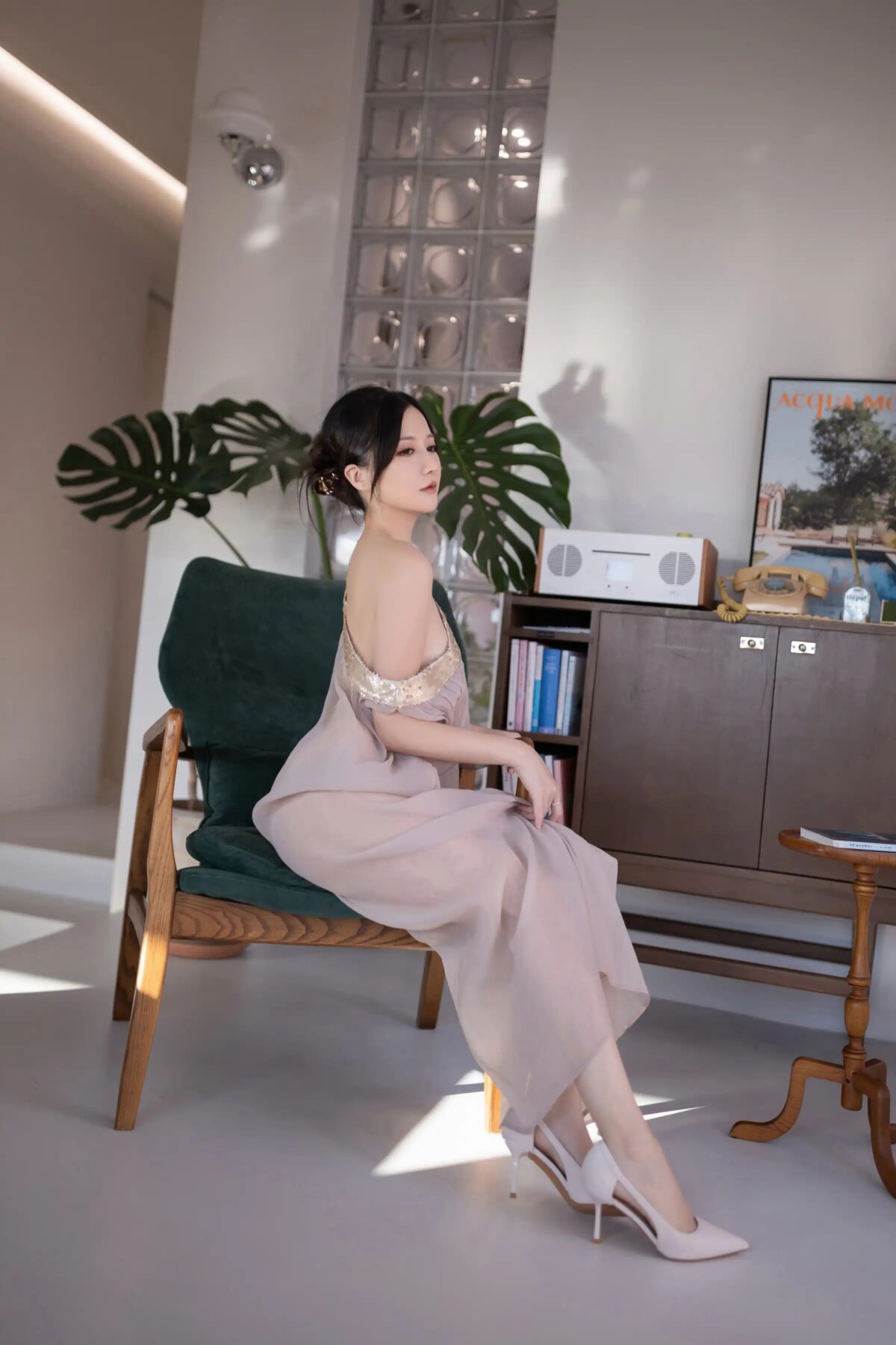 Hồng Tuyết Sương