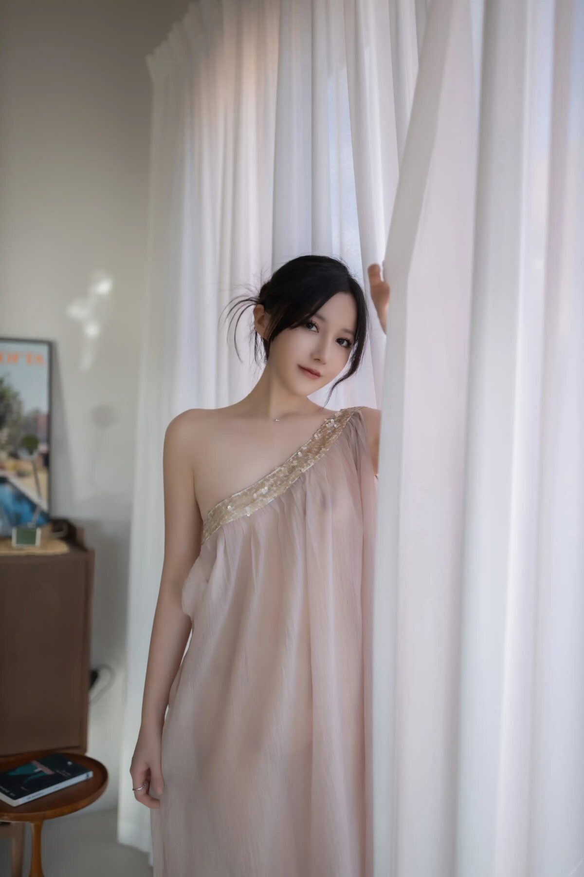 Hồng Tuyết Sương