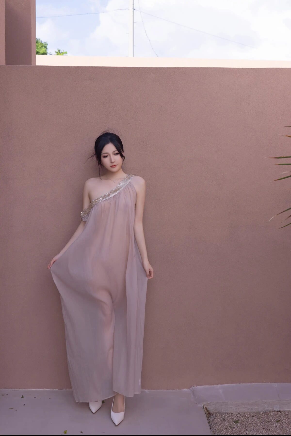 Hồng Tuyết Sương