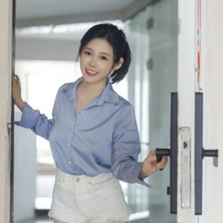 Khả Dĩ Năng – Chỉ có em là người luôn chờ anh trở về