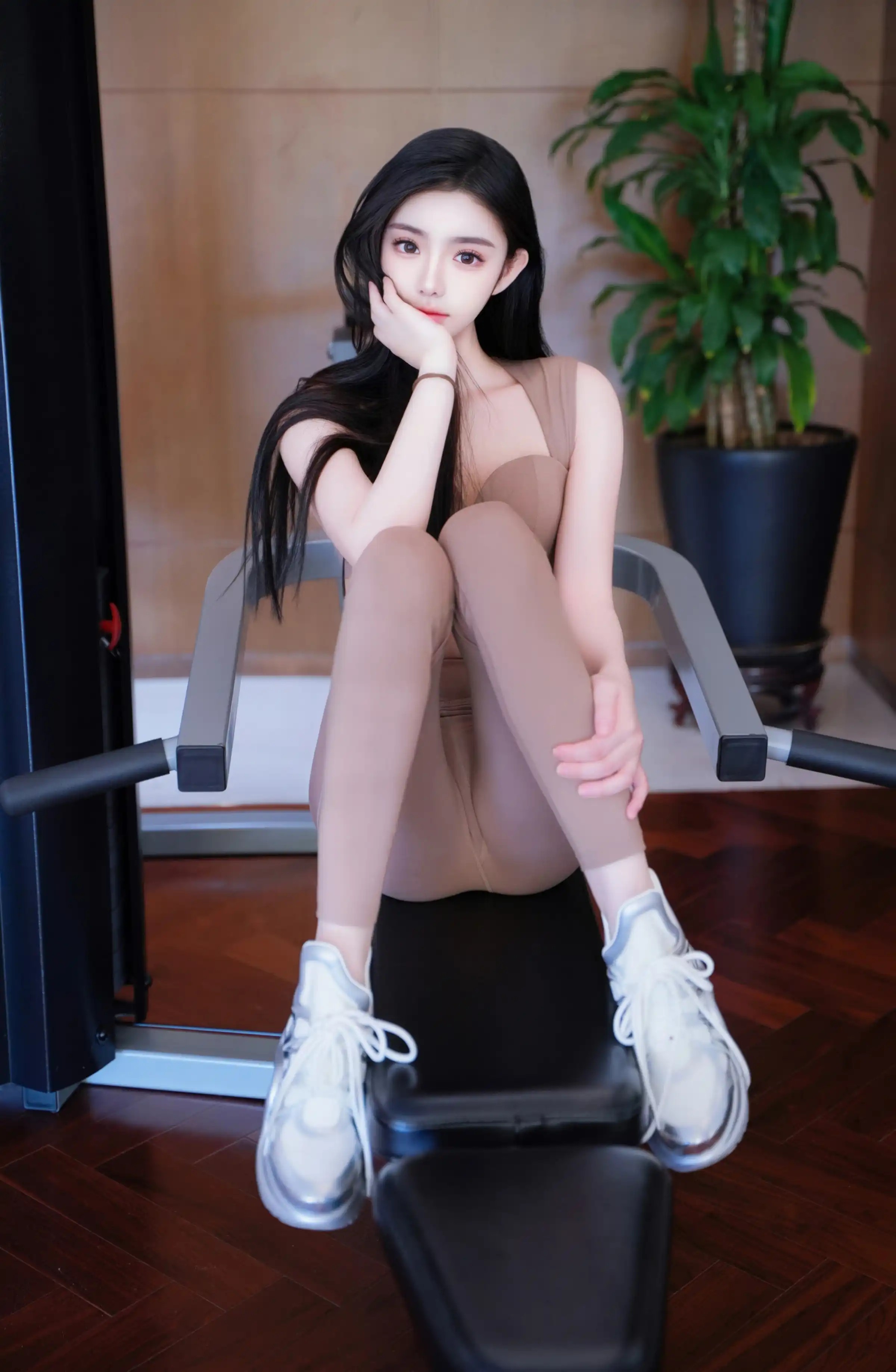 Long Ái Hiên