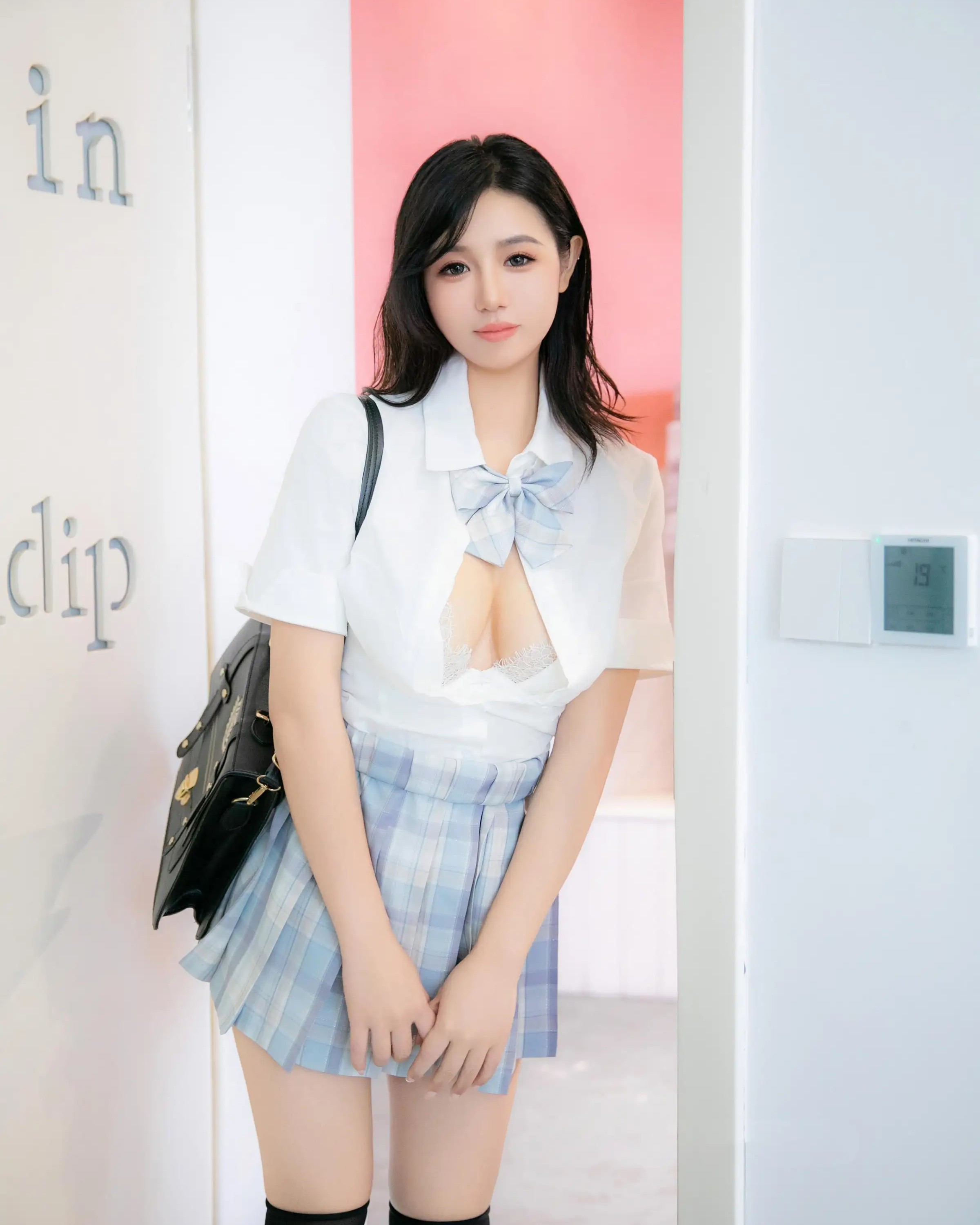 Tiểu Kim Yên