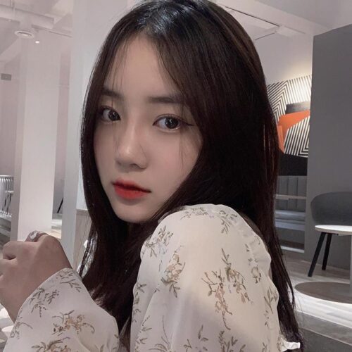 Lạc Tư Tình